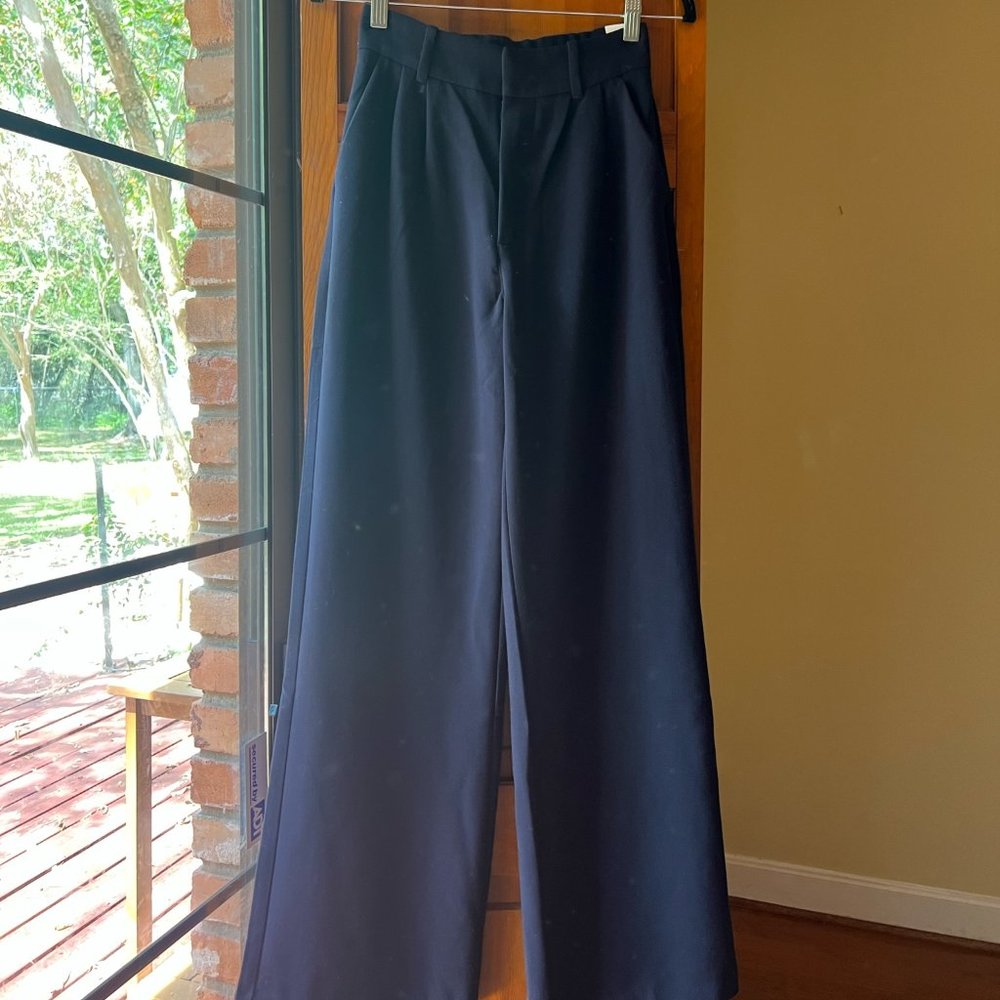 Black Abercrombie & Fitch Trouser Pants